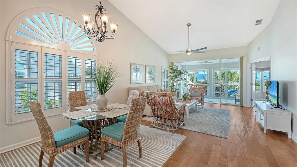 For Sale: $585,000 (2 beds, 2 baths, 1443 Square Feet)