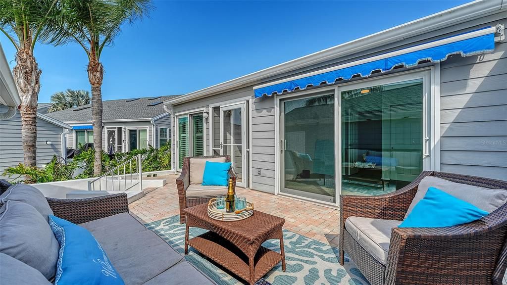 For Sale: $585,000 (2 beds, 2 baths, 1443 Square Feet)