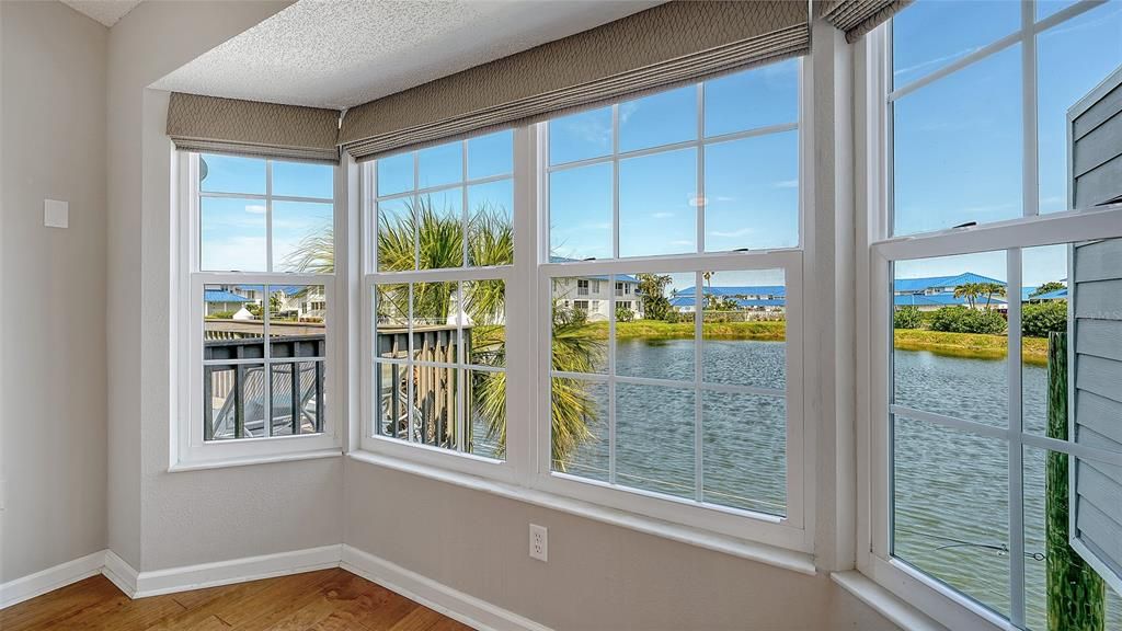 For Sale: $585,000 (2 beds, 2 baths, 1443 Square Feet)