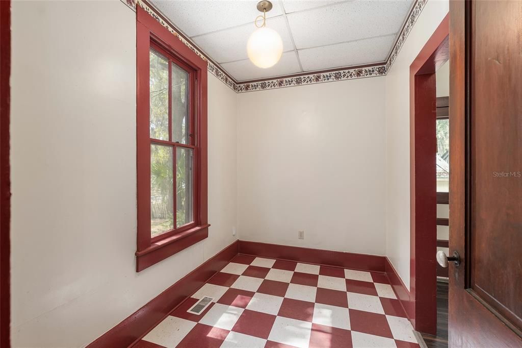 For Sale: $625,000 (3 beds, 2 baths, 2854 Square Feet)