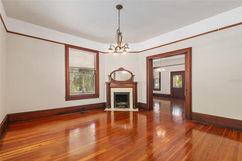 For Sale: $625,000 (3 beds, 2 baths, 2854 Square Feet)