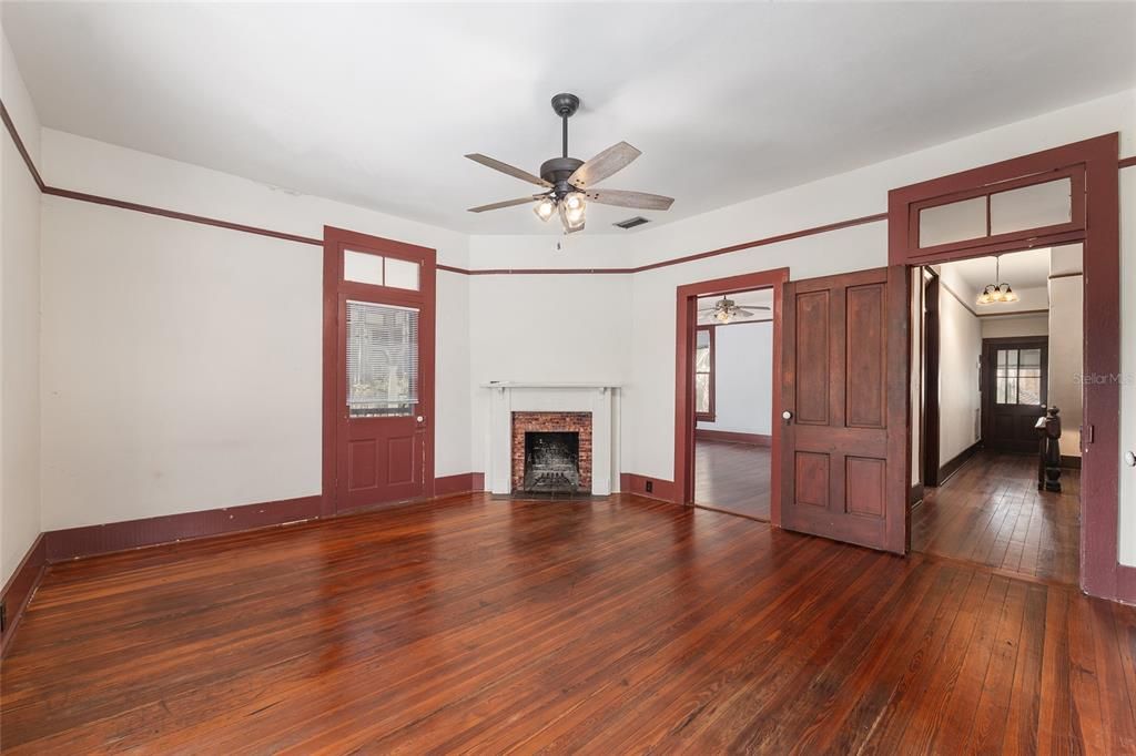 For Sale: $625,000 (3 beds, 2 baths, 2854 Square Feet)