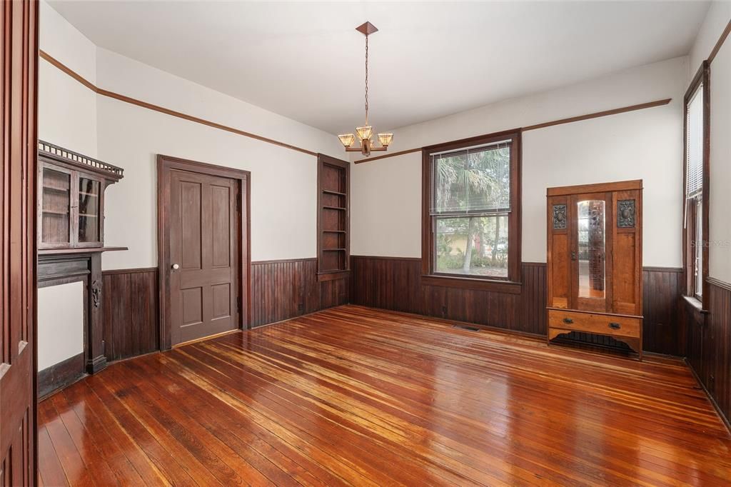 For Sale: $625,000 (3 beds, 2 baths, 2854 Square Feet)