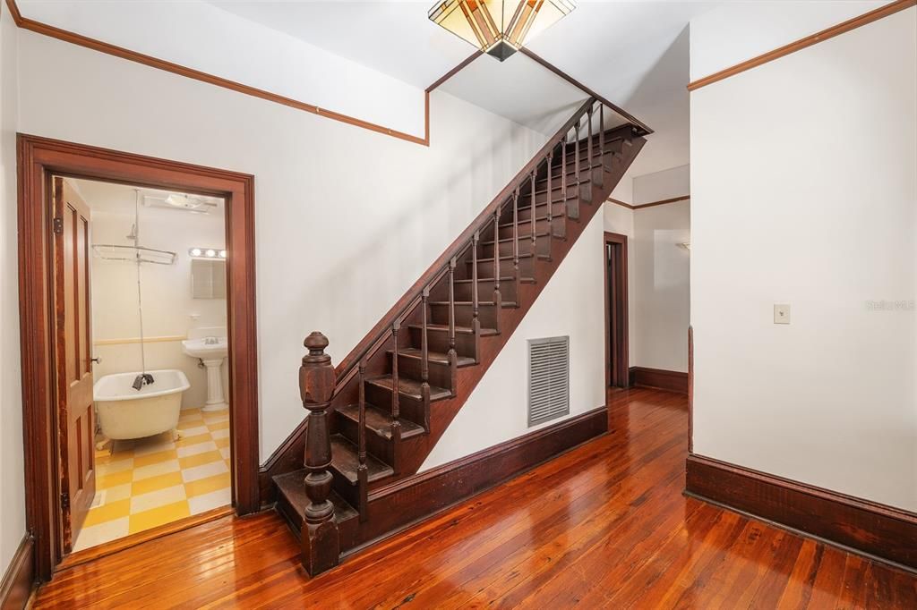 For Sale: $625,000 (3 beds, 2 baths, 2854 Square Feet)