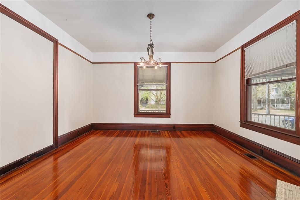 For Sale: $625,000 (3 beds, 2 baths, 2854 Square Feet)