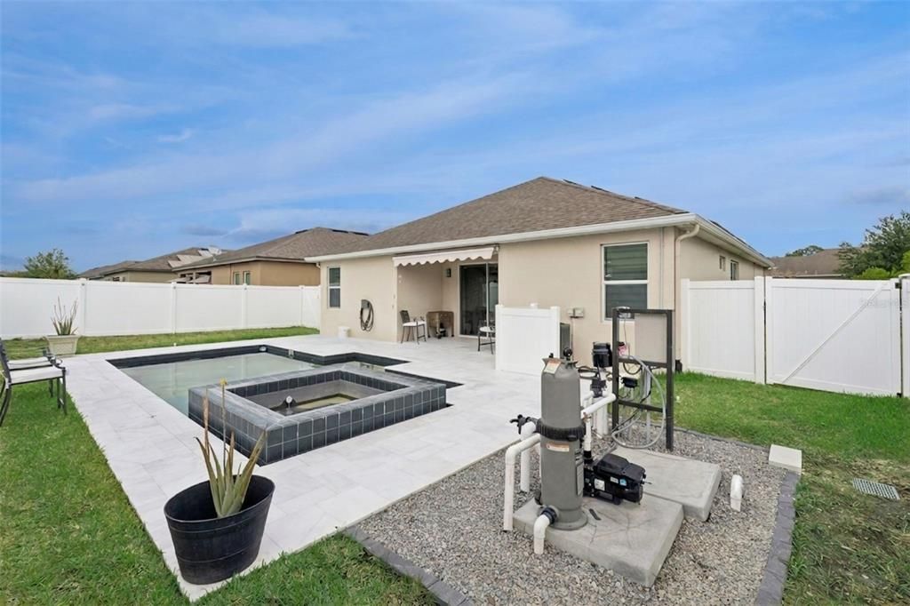 Active With Contract: $475,000 (4 beds, 3 baths, 1787 Square Feet)