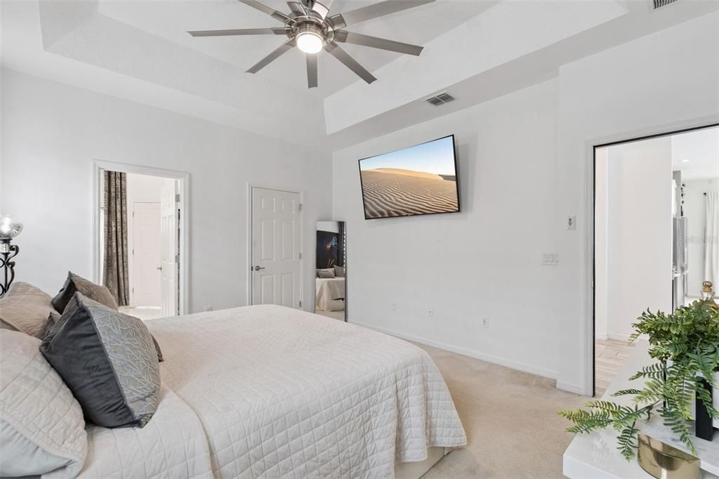 Active With Contract: $475,000 (4 beds, 3 baths, 1787 Square Feet)