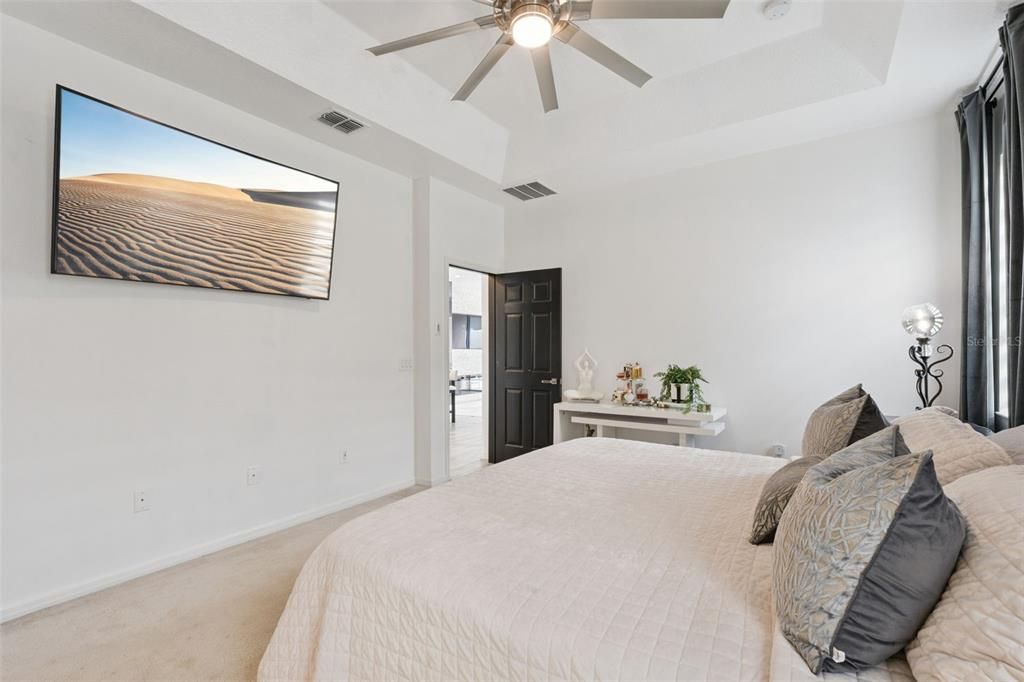 Active With Contract: $475,000 (4 beds, 3 baths, 1787 Square Feet)