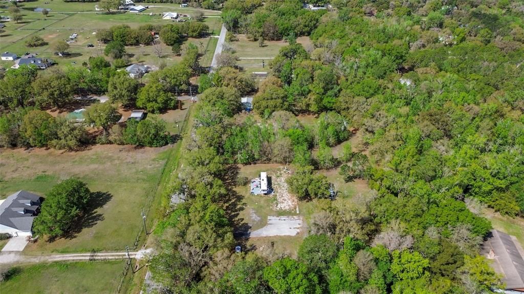 En Venta: $450,000 (3.99 acres)