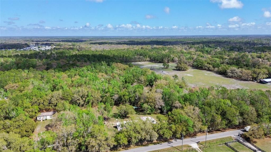 En Venta: $450,000 (3.99 acres)