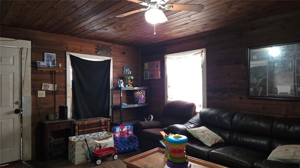 En Venta: $75,000 (3 camas, 1 baños, 1325 Pies cuadrados)