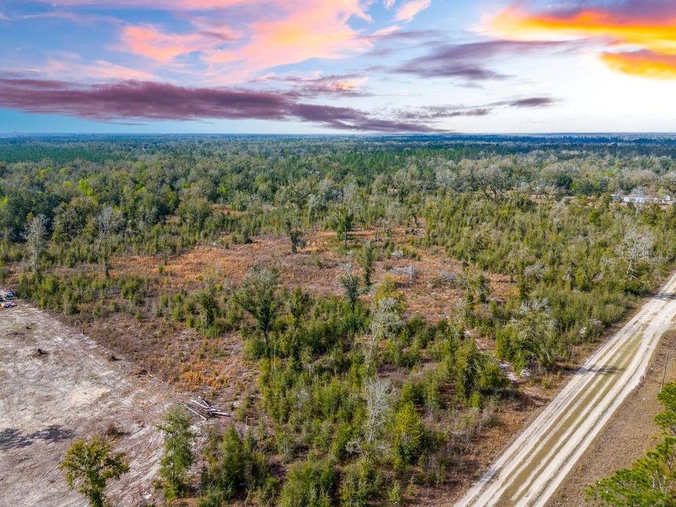 待售: $185,000 (15.28 acres)