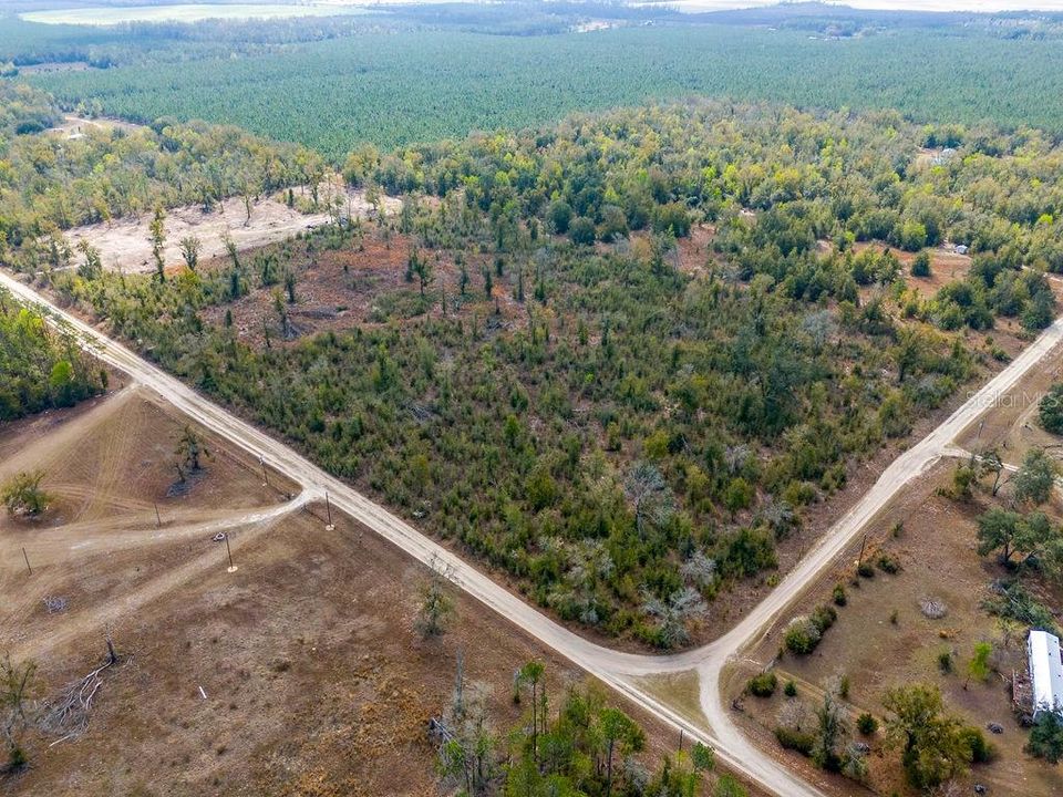 待售: $185,000 (15.28 acres)