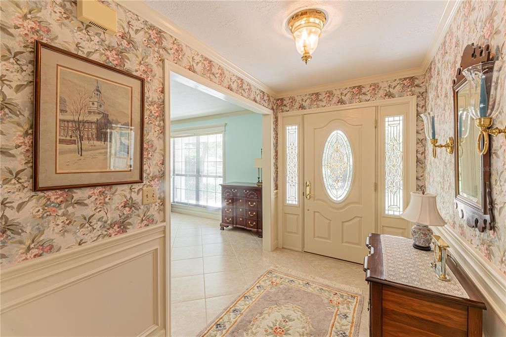 For Sale: $815,000 (4 beds, 2 baths, 2713 Square Feet)