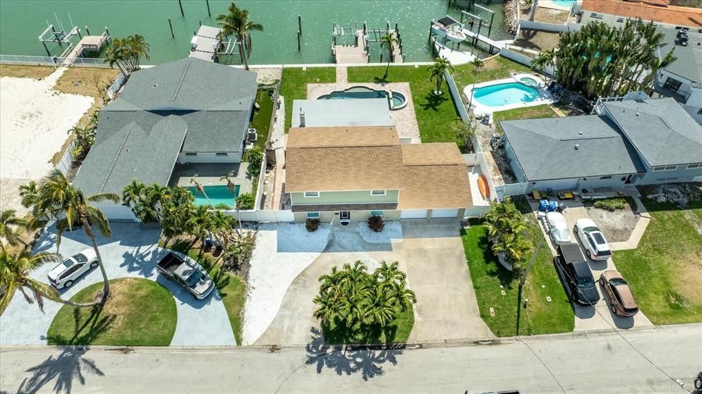 На продажу: $1,275,000 (4 спален, 3 ванн, 2355 Квадратных фут)