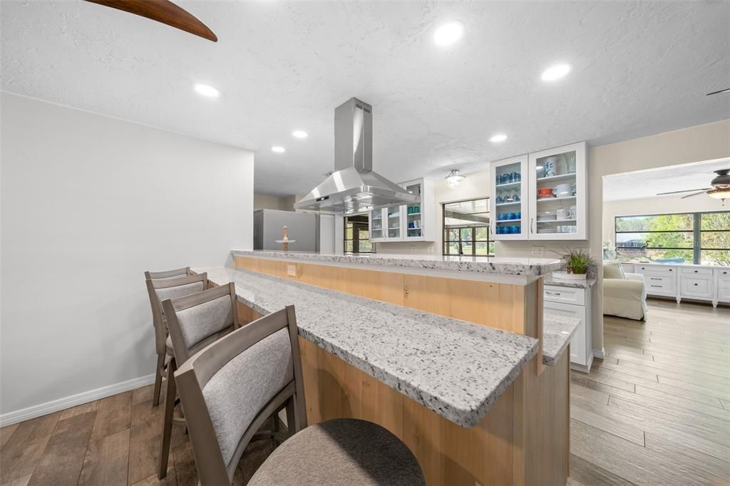 Active With Contract: $309,000 (3 beds, 3 baths, 1710 Square Feet)