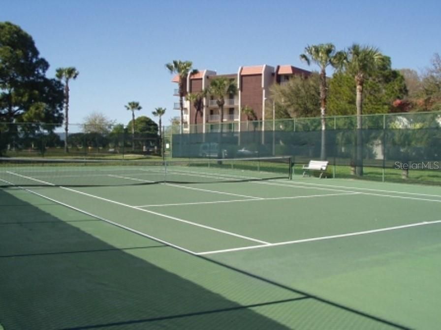 For Rent: $1,795 (2 beds, 1 baths, 930 Square Feet)