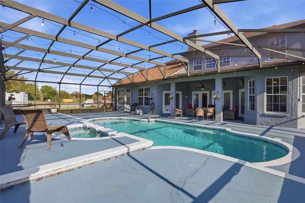 En Venta: $830,000 (5 camas, 4 baños, 3441 Pies cuadrados)