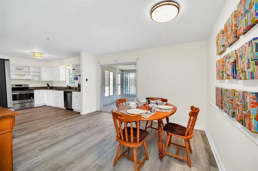 For Rent: $2,200 (3 beds, 2 baths, 1451 Square Feet)