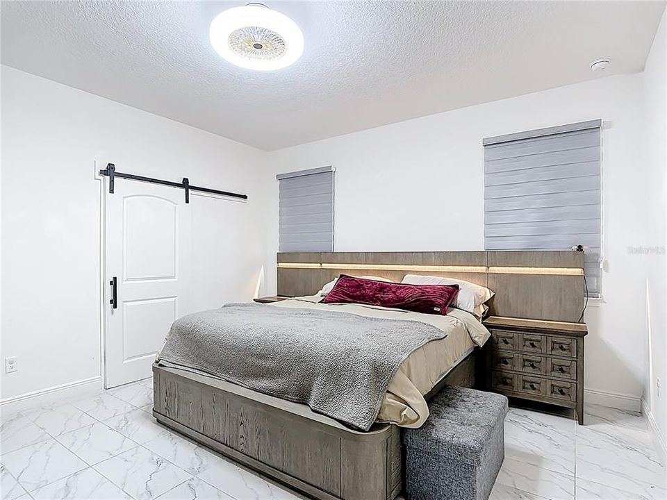 Active With Contract: $299,900 (3 beds, 2 baths, 1580 Square Feet)