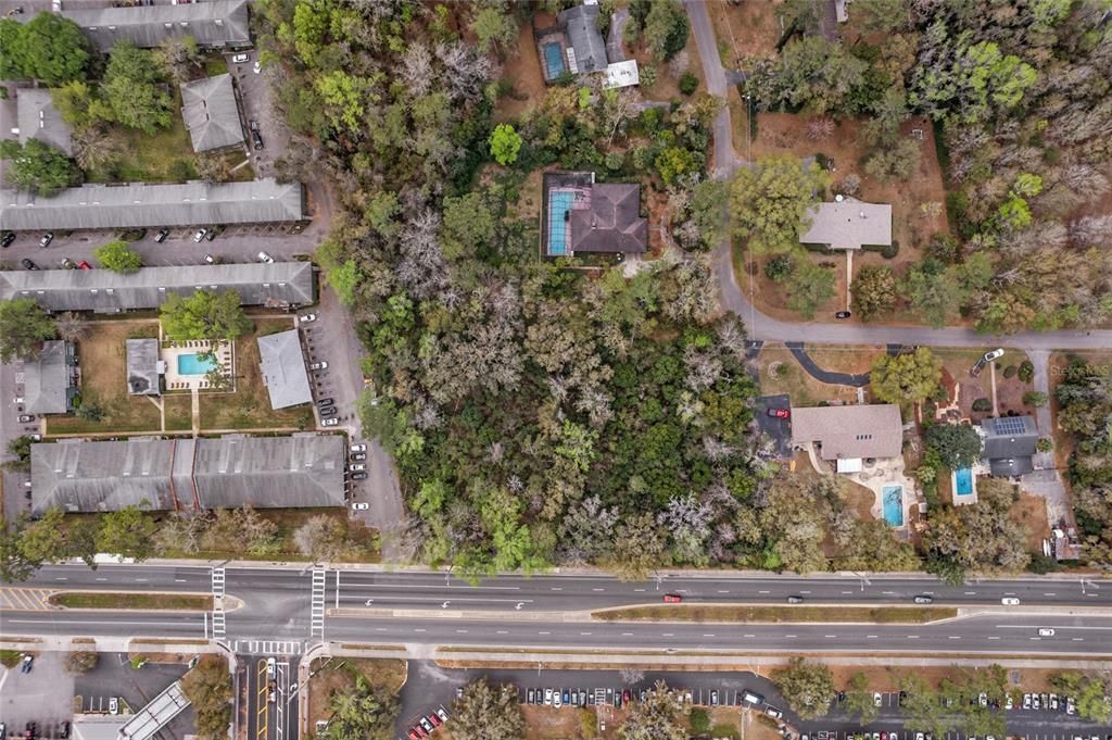 待售: $599,999 (1.99 acres)