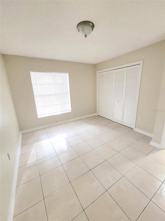 For Rent: $1,500 (2 beds, 1 baths, 1716 Square Feet)