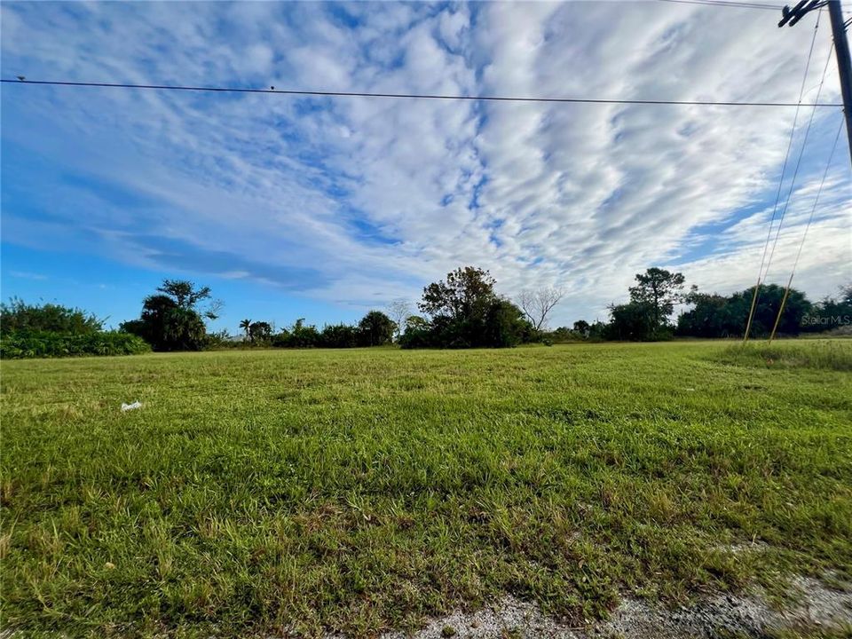 待售: $64,000 (0.25 acres)