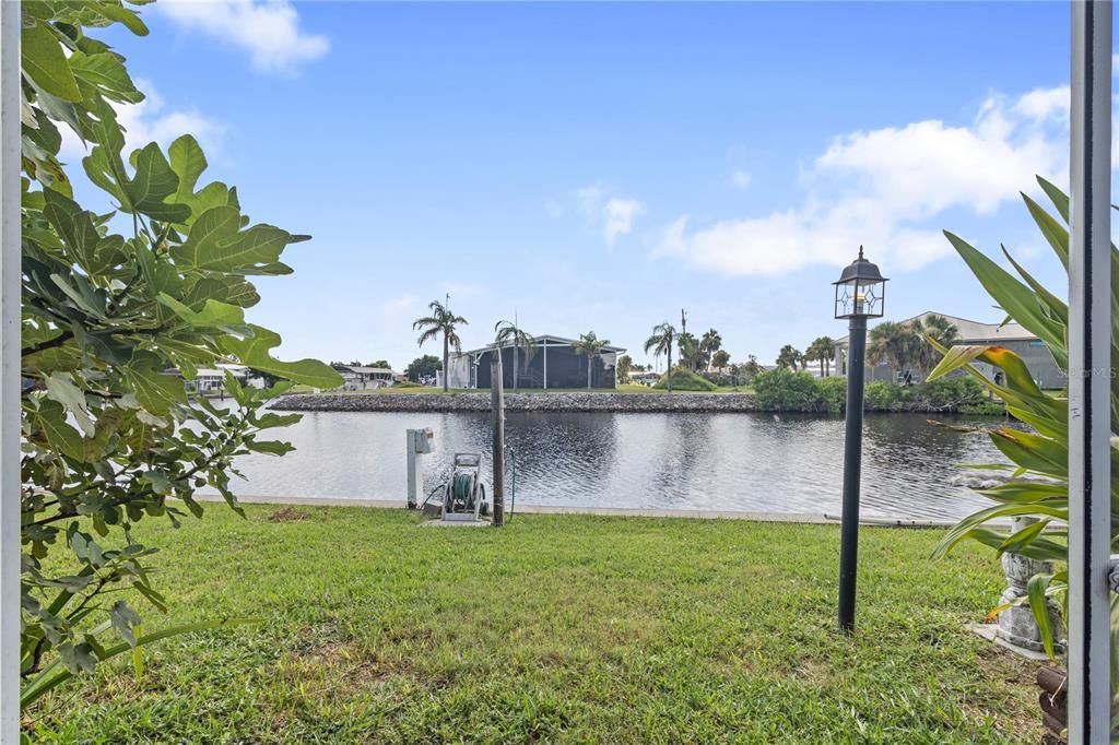 Active With Contract: $275,000 (2 beds, 2 baths, 1236 Square Feet)