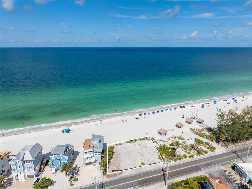 For Sale: $10,995,000 (6 beds, 5 baths, 4817 Square Feet)