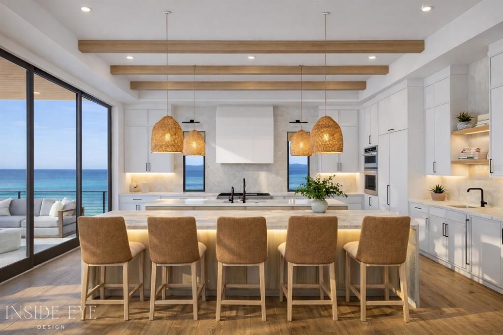 For Sale: $10,995,000 (6 beds, 5 baths, 4817 Square Feet)