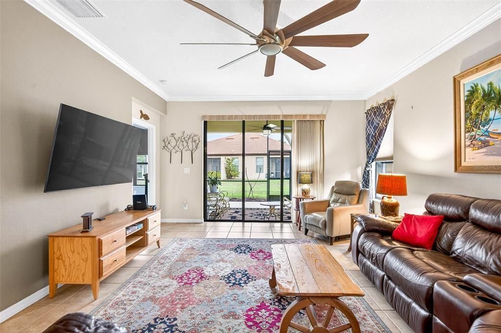 Active With Contract: $296,000 (2 beds, 2 baths, 1631 Square Feet)