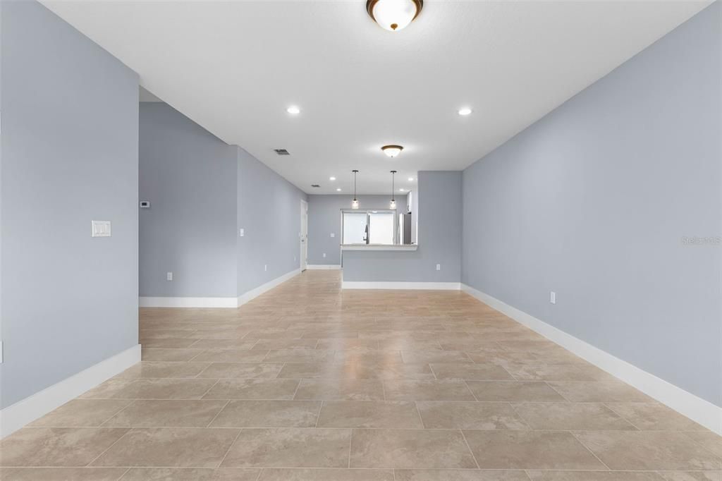 En Venta: $585,000 (12 camas, 0 baños, 2398 Pies cuadrados)