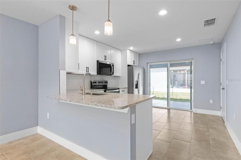 En Venta: $585,000 (12 camas, 0 baños, 2398 Pies cuadrados)