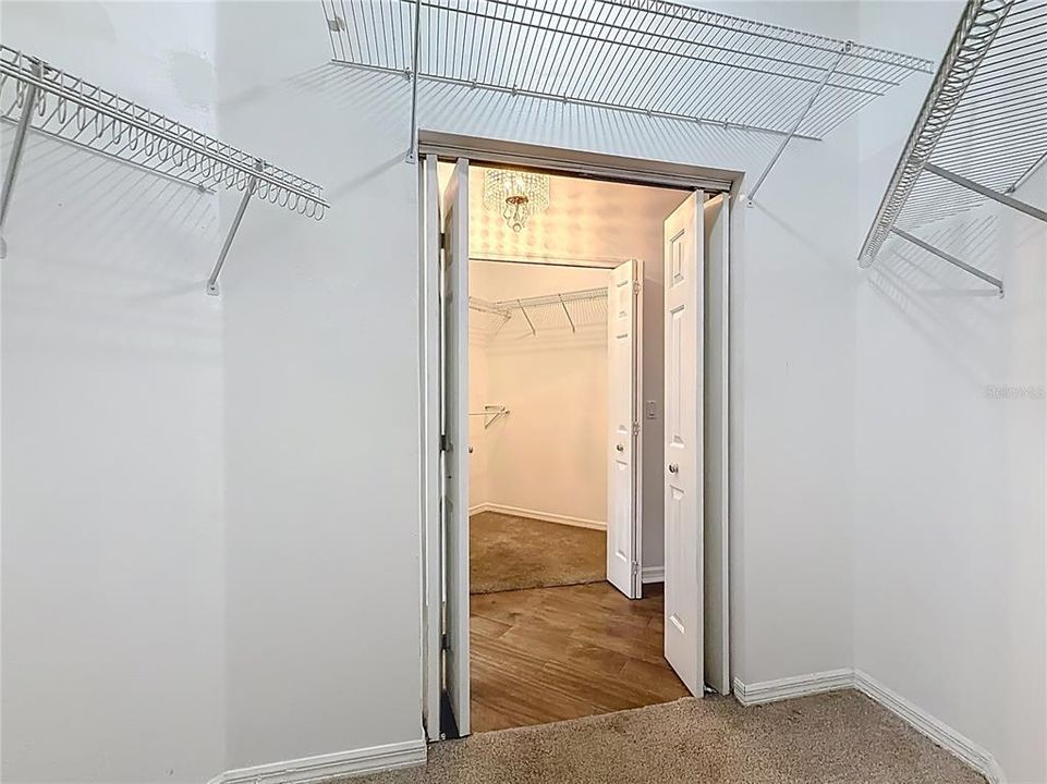 На продажу: $389,900 (3 спален, 2 ванн, 2063 Квадратных фут)