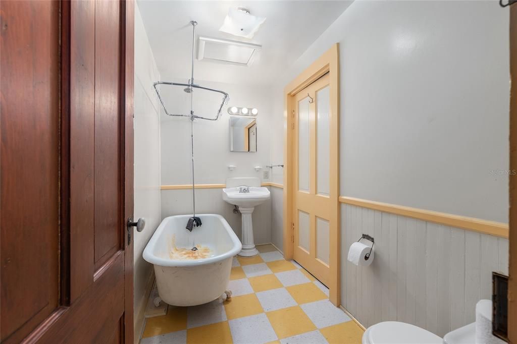 For Sale: $690,000 (3 beds, 0 baths, 2854 Square Feet)