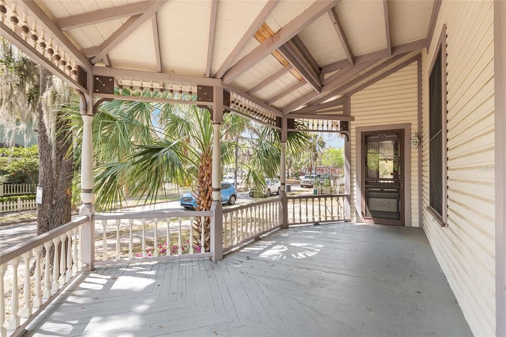 For Sale: $690,000 (3 beds, 0 baths, 2854 Square Feet)