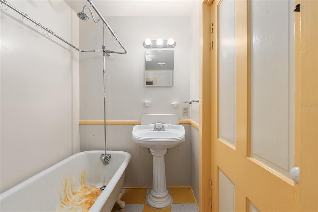 For Sale: $690,000 (3 beds, 0 baths, 2854 Square Feet)