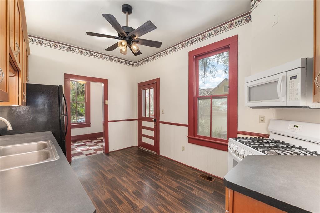 For Sale: $690,000 (3 beds, 0 baths, 2854 Square Feet)