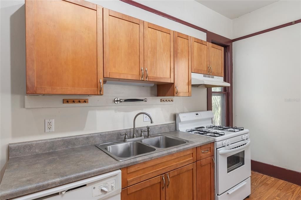 For Sale: $690,000 (3 beds, 0 baths, 2854 Square Feet)