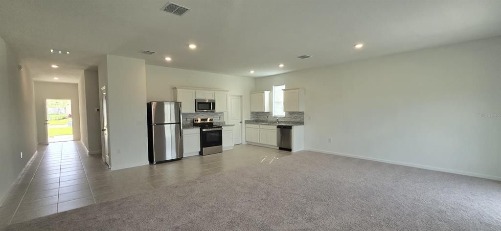 For Rent: $1,850 (3 beds, 2 baths, 1589 Square Feet)