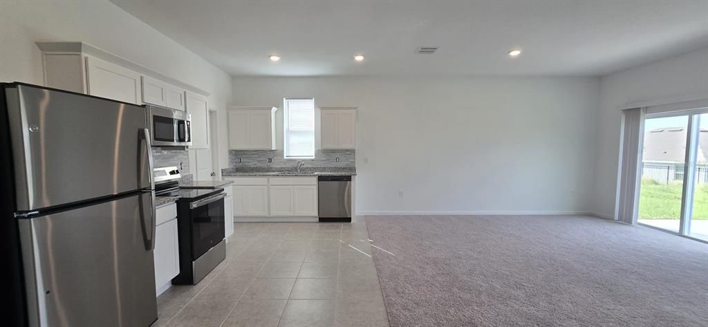 For Rent: $1,850 (3 beds, 2 baths, 1589 Square Feet)