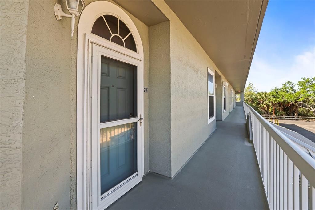 На продажу: $444,900 (2 спален, 2 ванн, 1385 Квадратных фут)