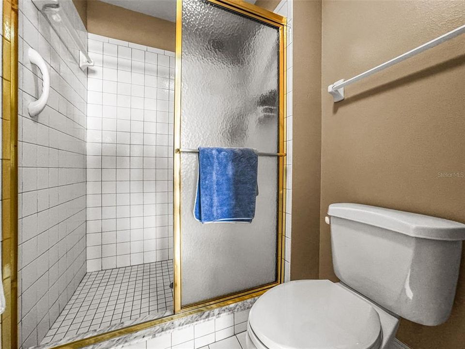 На продажу: $444,900 (2 спален, 2 ванн, 1385 Квадратных фут)