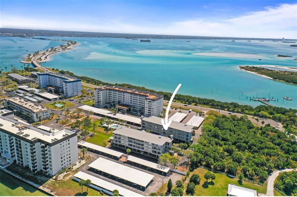 На продажу: $444,900 (2 спален, 2 ванн, 1385 Квадратных фут)