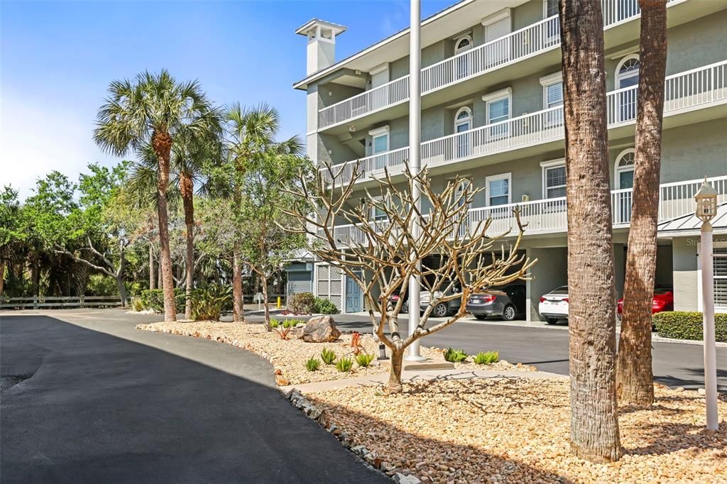 На продажу: $444,900 (2 спален, 2 ванн, 1385 Квадратных фут)