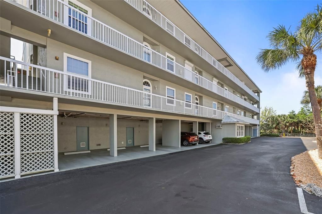 На продажу: $444,900 (2 спален, 2 ванн, 1385 Квадратных фут)