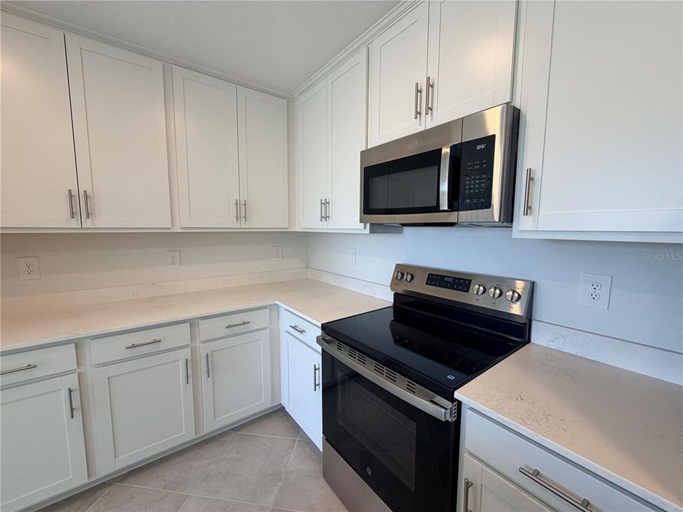 В аренду: $2,195 (3 спален, 2 ванн, 13 Квадратных фут)