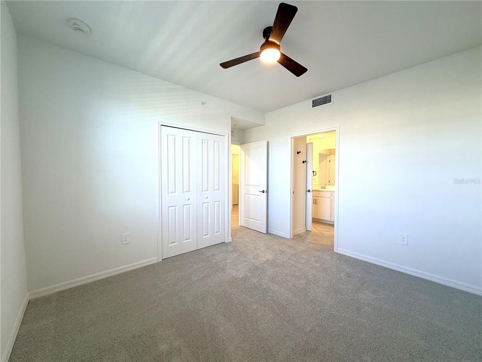 В аренду: $2,195 (3 спален, 2 ванн, 13 Квадратных фут)