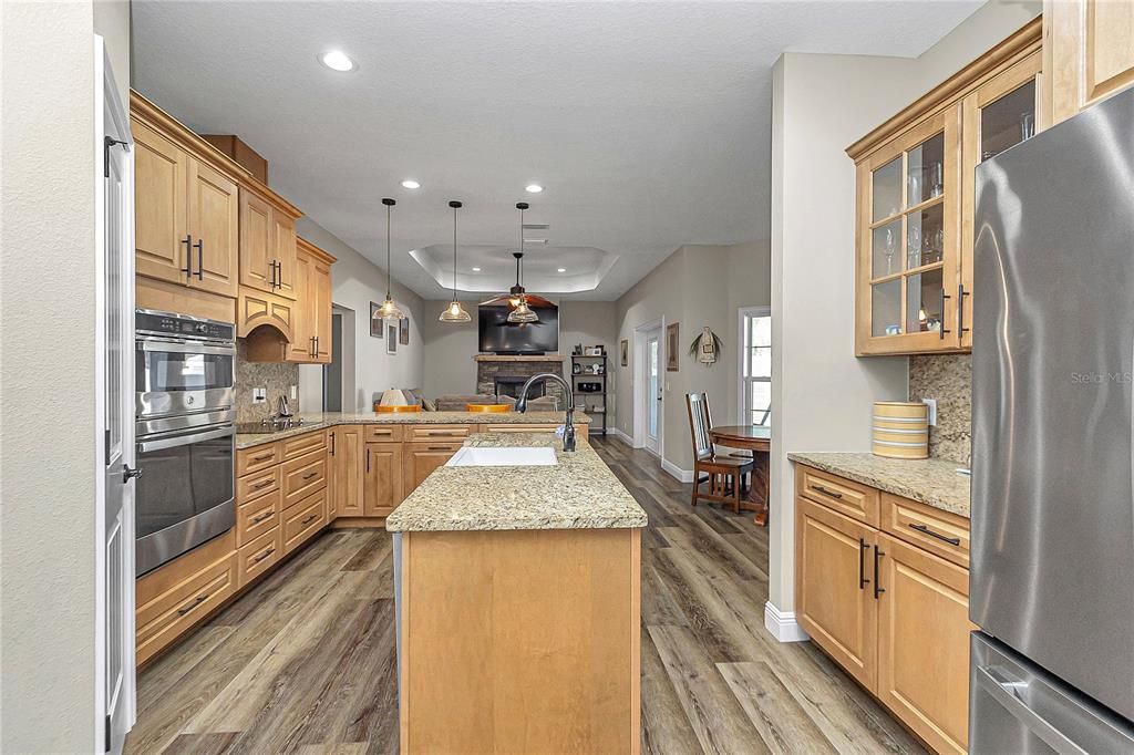 На продажу: $450,000 (3 спален, 2 ванн, 2151 Квадратных фут)