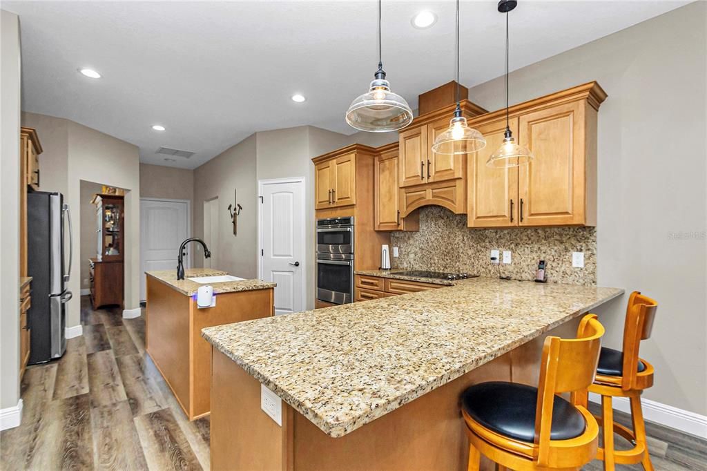 На продажу: $450,000 (3 спален, 2 ванн, 2151 Квадратных фут)